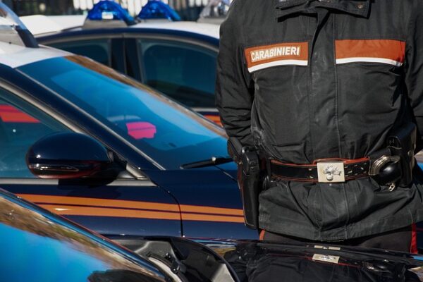 Gradi Carabinieri: Guida Completa alla Struttura Gerarchica dell’Arma