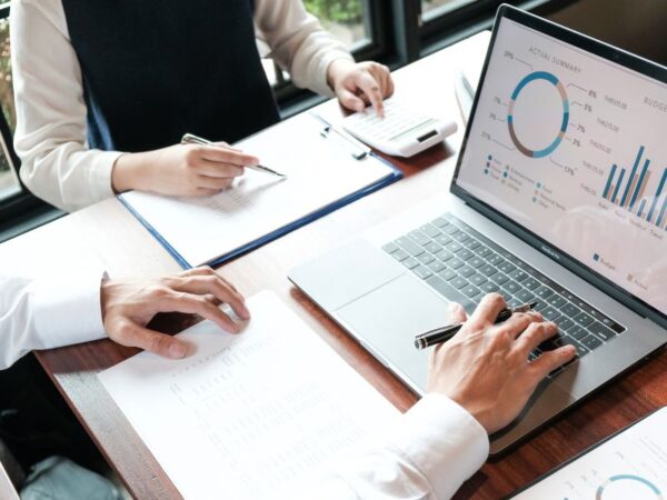 Come misurare ROI marketing: Guida completa per ottimizzare le tue strategie